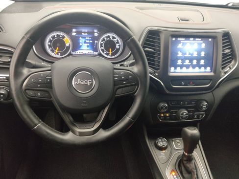 Used 2020 Jeep Cherokee Trailhawk w/ Comfort/Convenience Group AWD/4WD image 22