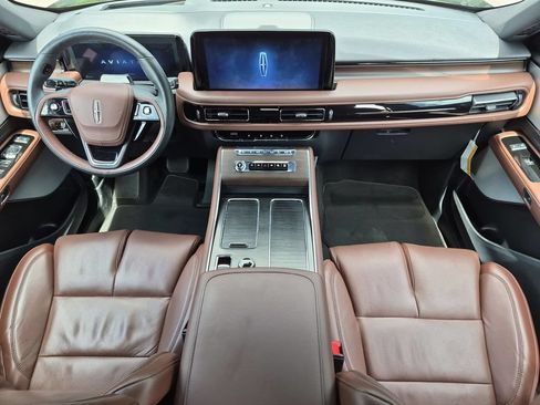 Used 2025 Lincoln Aviator Reserve w/ Equipment Group 201A AWD/4WD image 14