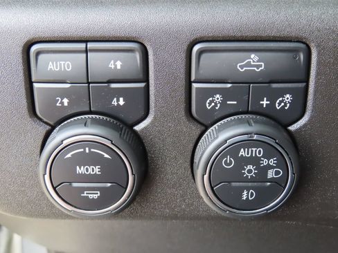 Certified 2023 Chevrolet Silverado 1500 RST AWD/4WD image 14