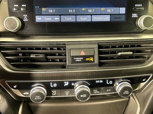 Used 2020 Honda Accord Sport image 13