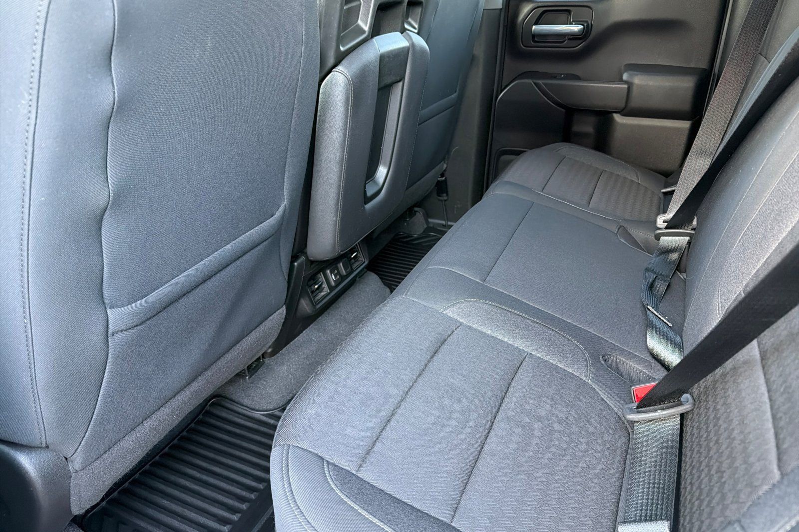 Used 2020 Chevrolet Silverado 1500 LT w/ All-Star Edition AWD/4WD image 9