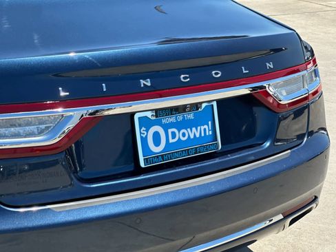 Used 2017 Lincoln Continental Select FWD image 28