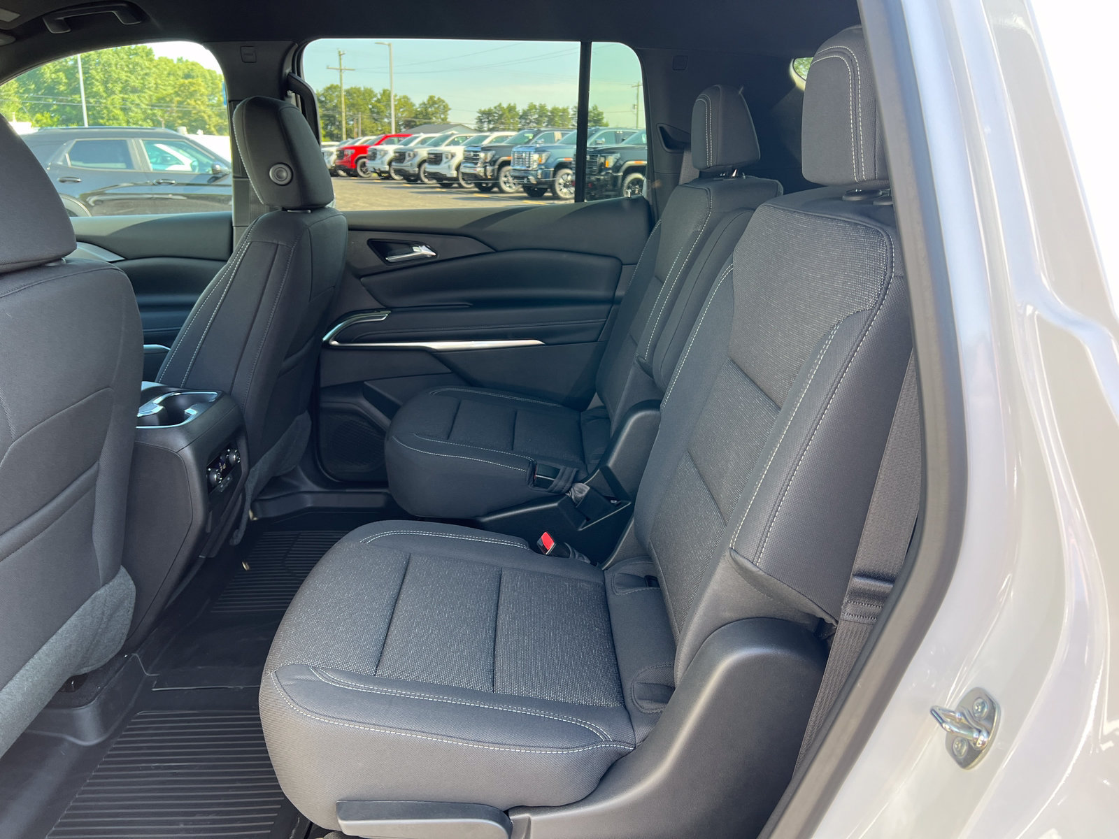 New 2027 Chevrolet Traverse LT w/ Driver Confidence Package AWD/4WD image 5