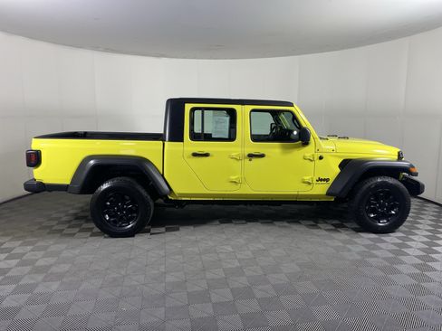 Used 2023 Jeep Gladiator Sport w/ Off Road Group AWD/4WD image 5