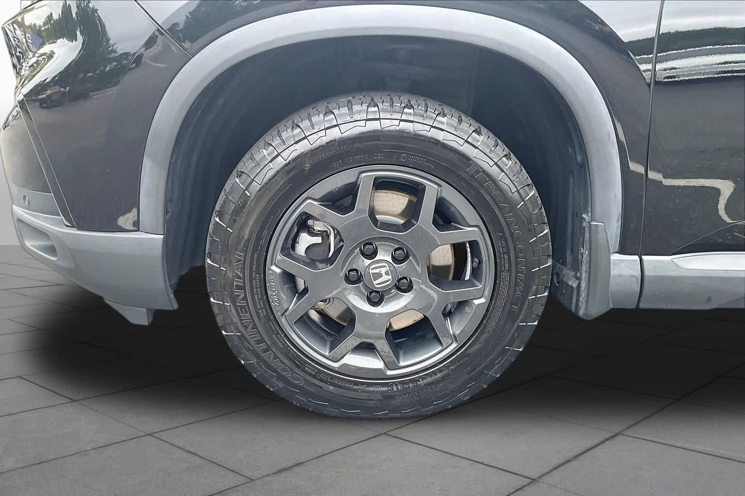 Used 2024 Honda Pilot TrailSport image 11