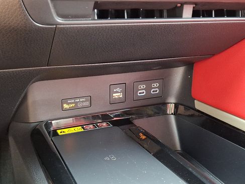 Certified 2025 Toyota Camry XSE AWD/4WD image 24