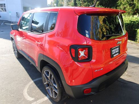 Used 2021 Jeep Renegade Sport image 43