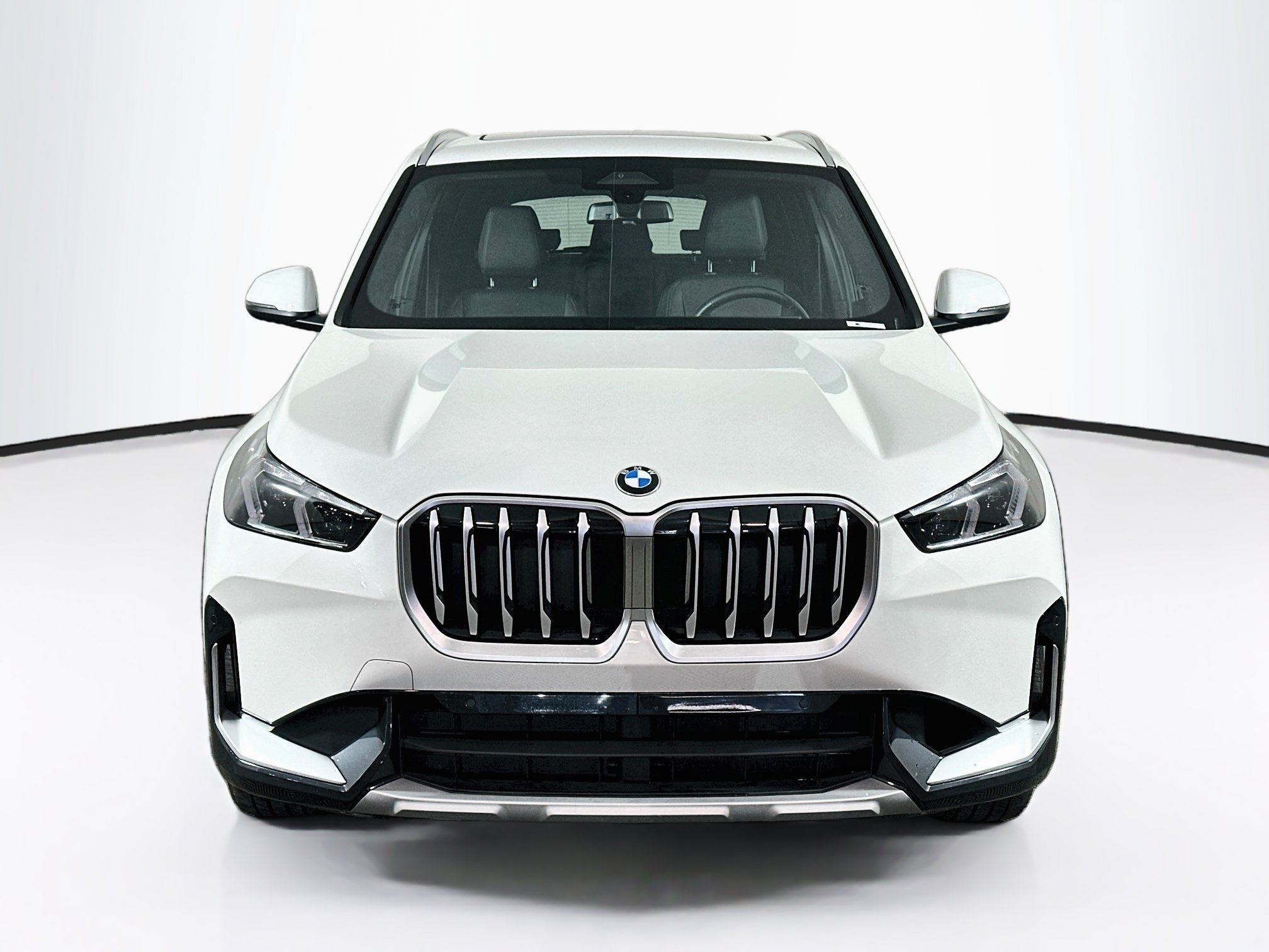 Used 2026 BMW X1 xDrive28i AWD/4WD image 2