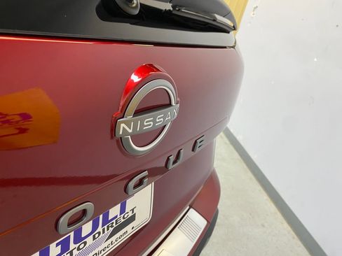 Used 2026 Nissan Rogue SV FWD image 15