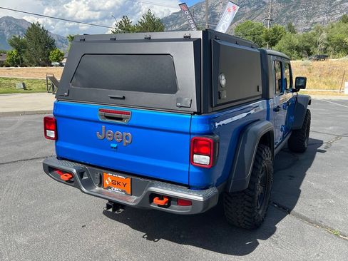 Used 2021 Jeep Gladiator Mojave w/ Trailer Tow Package AWD/4WD image 9