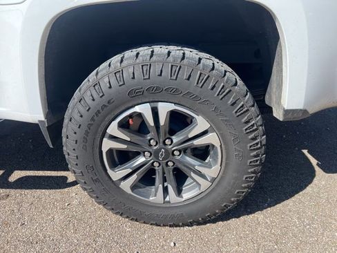 Used 2022 Chevrolet Colorado Z71 image 7