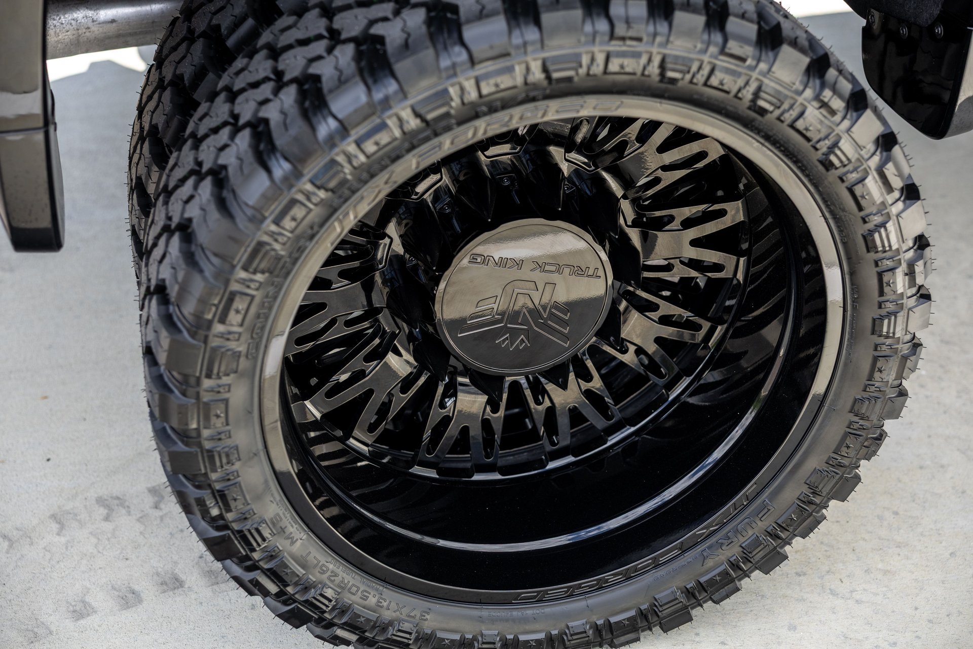 Used 2026 Chevrolet Silverado 3500 High Country w/ High Country Premium Package AWD/4WD image 25