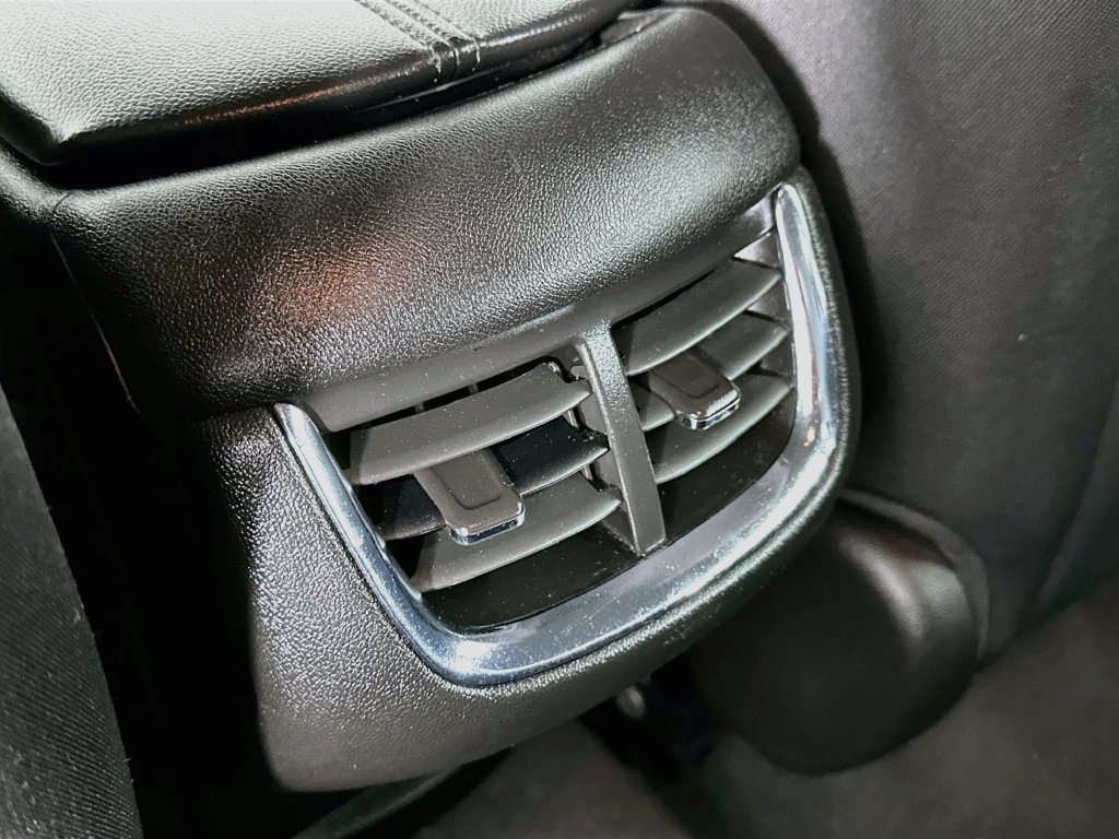 Used 2024 Chevrolet Malibu LT FWD image 33