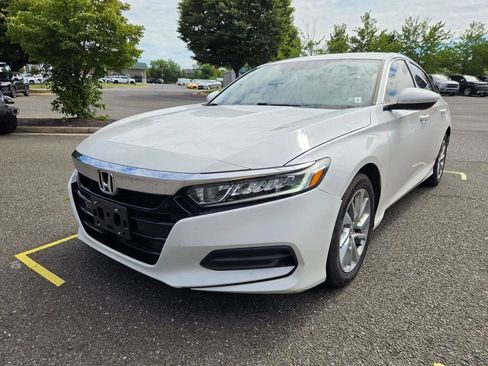 Used 2018 Honda Accord LX image 3