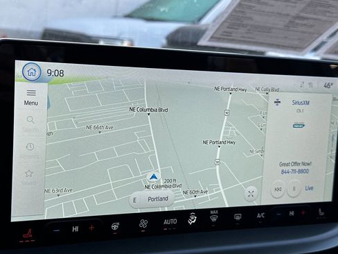 Used 2024 Ford Escape SE image 19