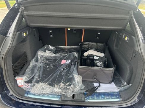 New 2026 Jaguar F-PACE R-Dynamic S image 19