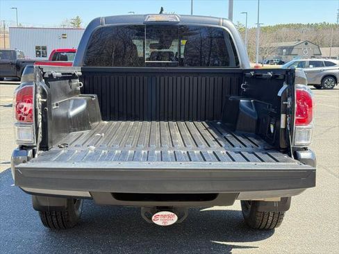 Certified 2023 Toyota Tacoma TRD Off-Road w/ Technology Package image 5