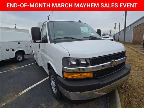 New 2025 Chevrolet Express 3500 w/ Power Convenience Package image 14
