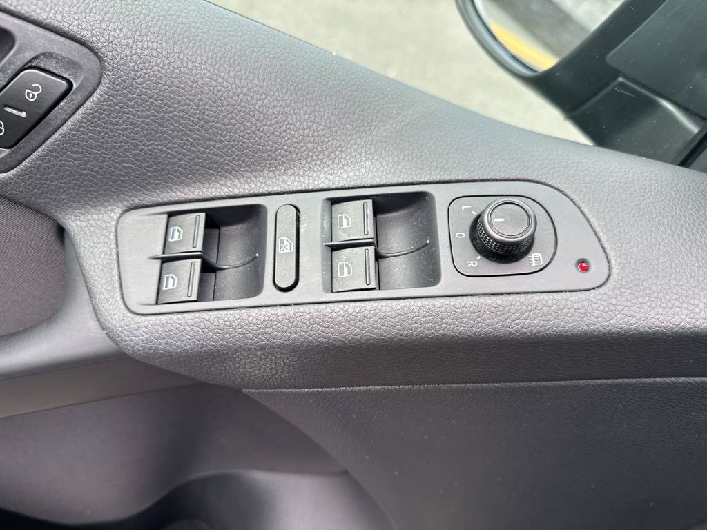 Used 2018 Volkswagen Tiguan Limited AWD/4WD image 22
