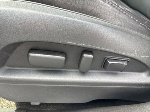 Used 2011 Chevrolet Equinox LTZ AWD/4WD image 16