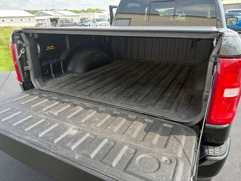 Used 2025 RAM 1500 Laramie w/ Sport Appearance Package AWD/4WD image 14