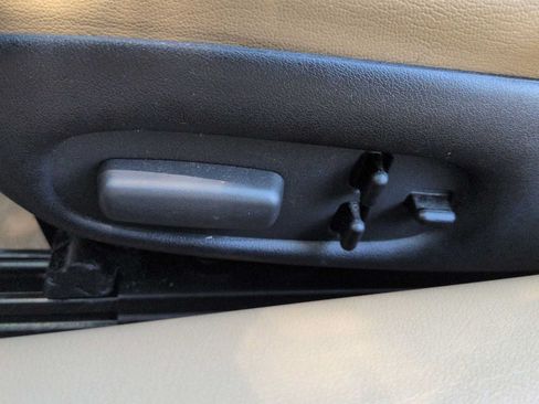 Used 2002 Chevrolet Corvette Coupe w/ Preferred Equipment Group2 RWD image 18