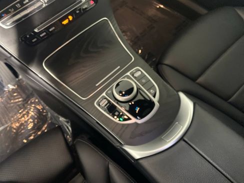 Used 2019 Mercedes-Benz GLC 300 4MATIC image 23