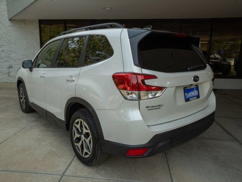 Certified 2024 Subaru Forester Premium AWD/4WD image 5