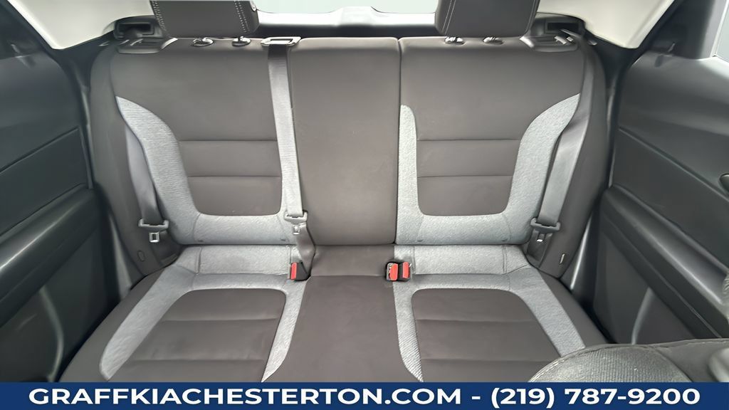 Used 2025 Chevrolet TrailBlazer LT AWD/4WD image 32