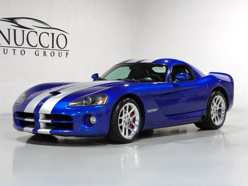 Used 2006 Dodge Viper SRT-10 RWD image 1