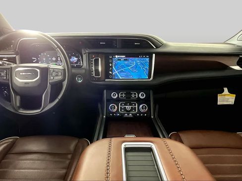 Certified 2023 GMC Yukon XL Denali Ultimate AWD/4WD image 15