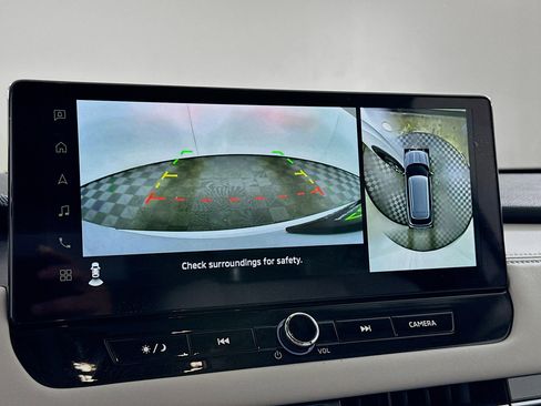 Used 2025 Mitsubishi Outlander SEL image 23