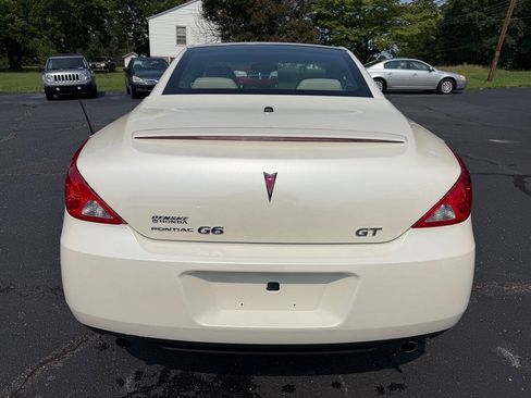 Used 2009 Pontiac G6 GT w/ Sport Package 1 FWD image 7