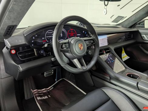 New 2026 Porsche Taycan GTS image 4