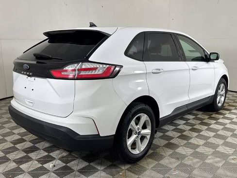 Certified 2021 Ford Edge SE FWD image 3