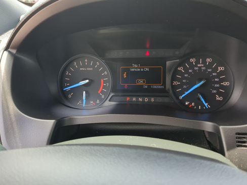 Used 2019 Ford Explorer XLT FWD image 13