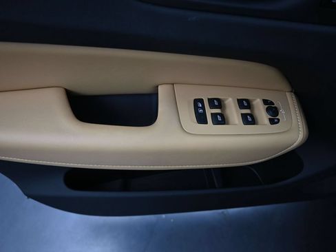 Used 2024 Volvo XC60 B5 Ultimate w/ Protection Package Premier AWD/4WD image 15