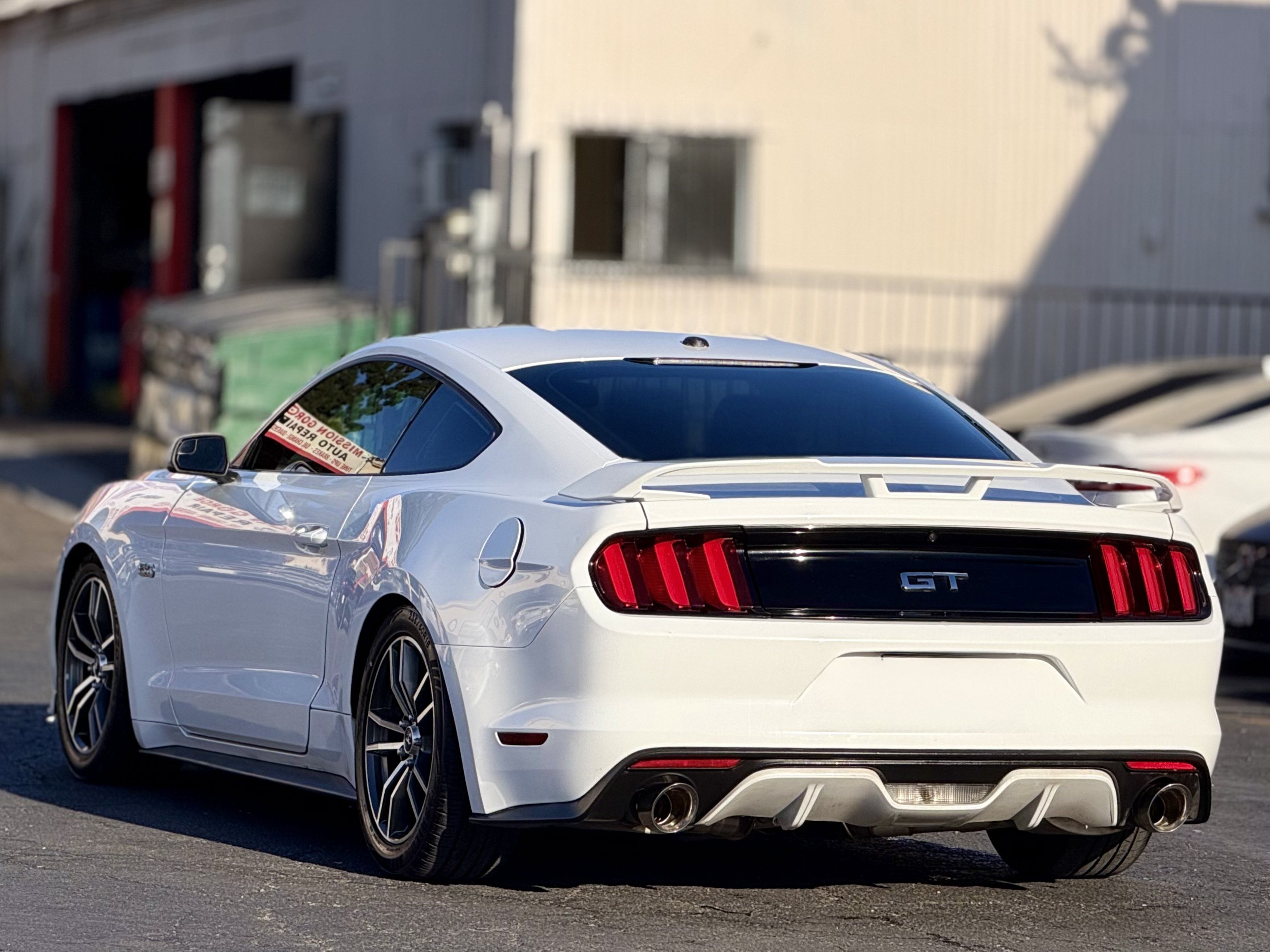 Used 2017 Ford Mustang GT Premium RWD image 13