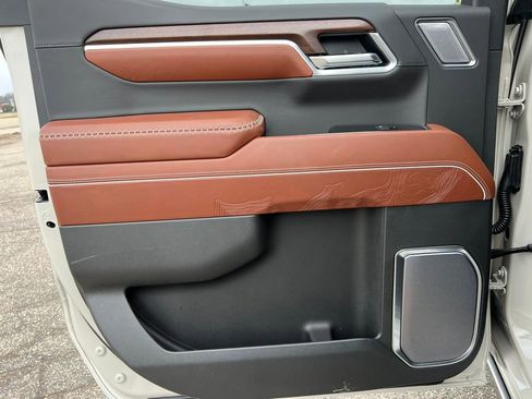 New 2026 GMC Sierra 1500 Denali Ultimate w/ LPO, Black Badging Package image 45