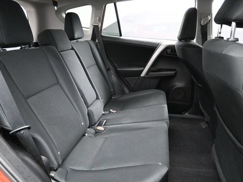 Used 2016 Toyota RAV4 LE AWD/4WD image 15