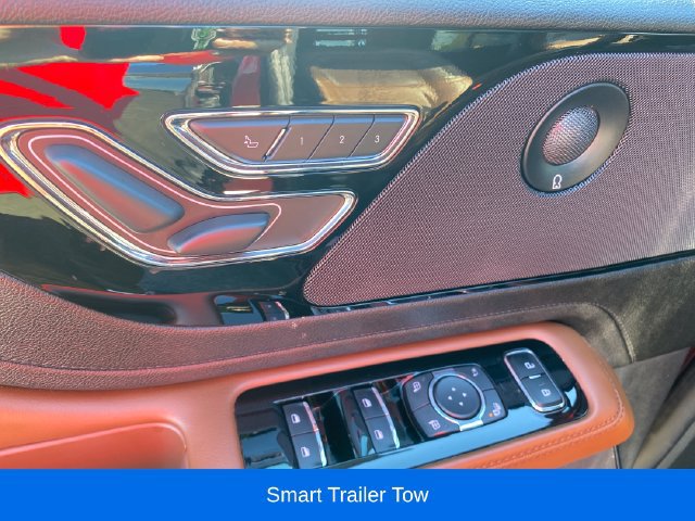Used 2023 Lincoln Aviator Reserve w/ Equipment Group 201A AWD/4WD image 19