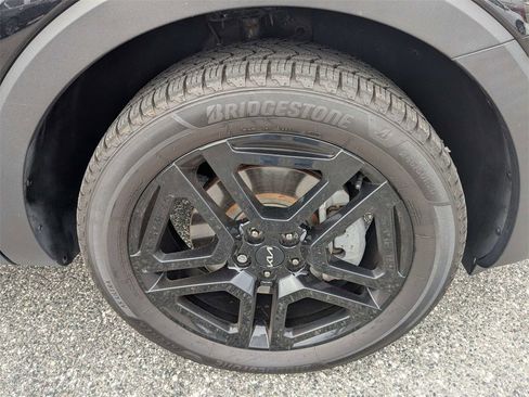 Used 2023 Kia Telluride EX X-Line image 11