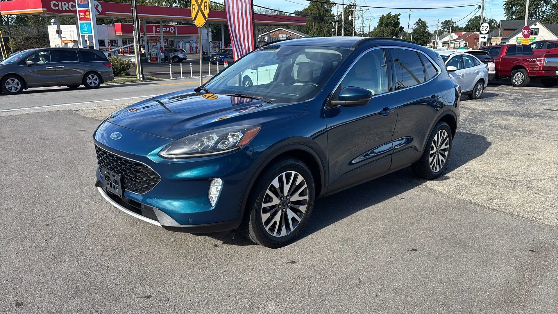 Used 2020 Ford Escape Titanium AWD/4WD image 6