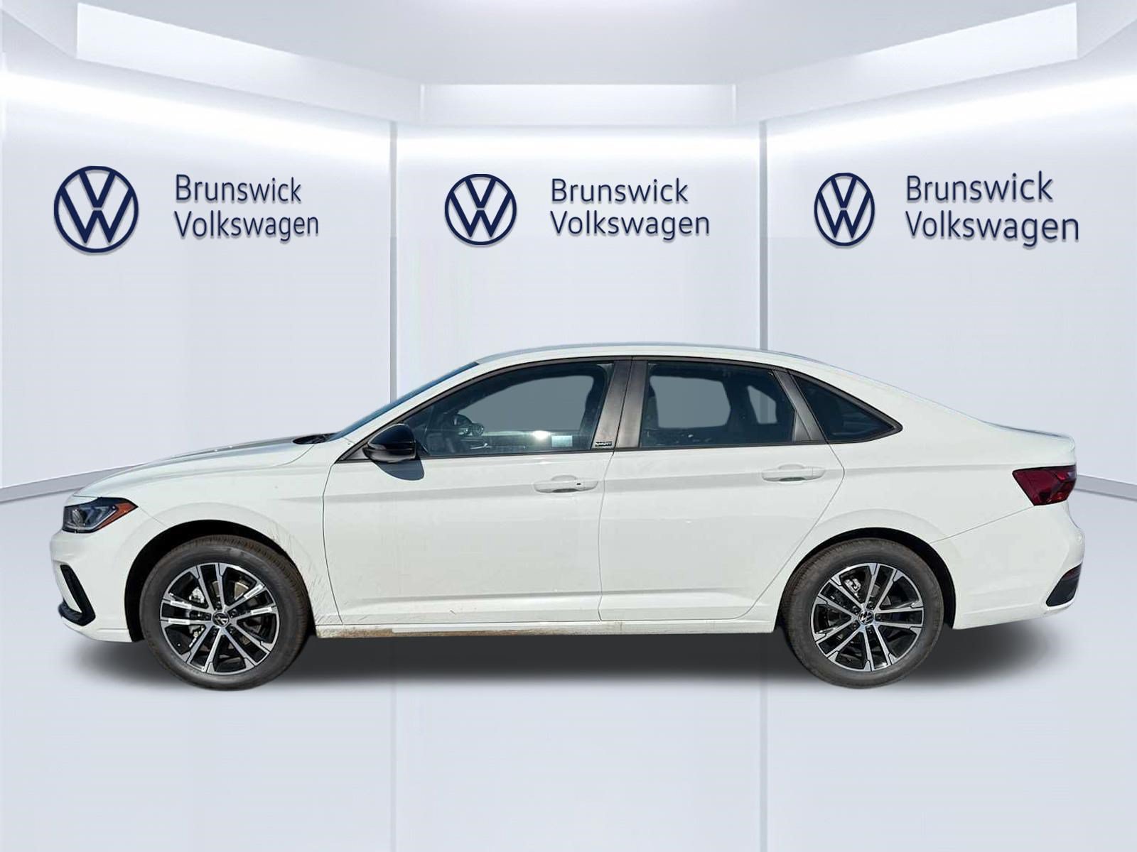 New 2027 Volkswagen Jetta Sport FWD image 3