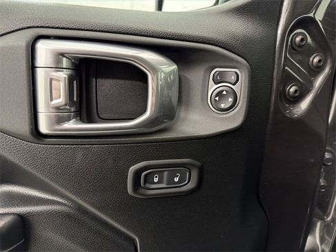 Used 2021 Jeep Wrangler Sport image 20