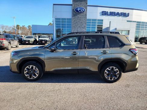 Used 2025 Subaru Forester Premium image 20