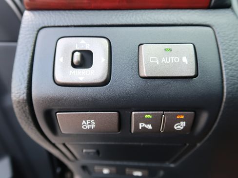 Used 2008 Lexus LS 460 image 19