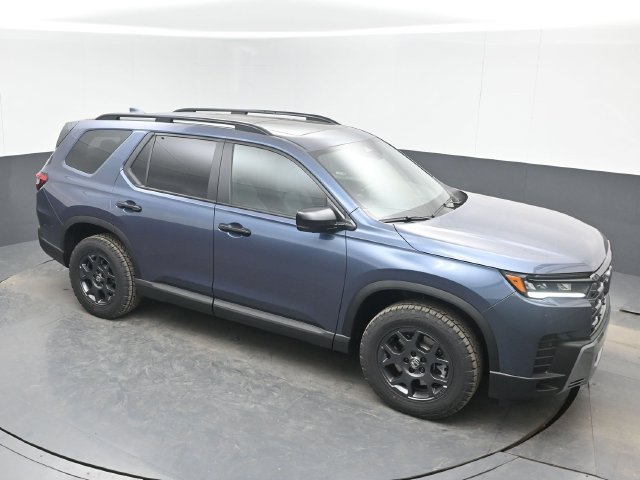 New 2026 Honda Pilot TrailSport image 1