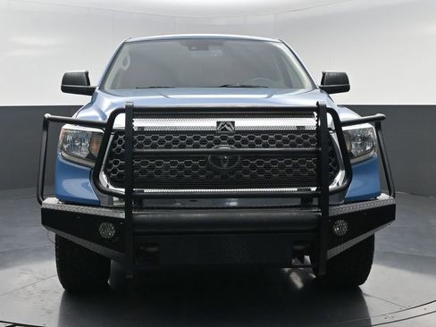 Used 2021 Toyota Tundra SR5 w/ SR5 Leather Package RWD image 17