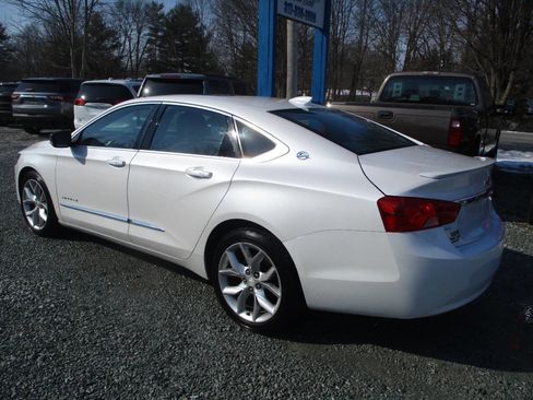 Used 2017 Chevrolet Impala LT w/ Leather Package image 3